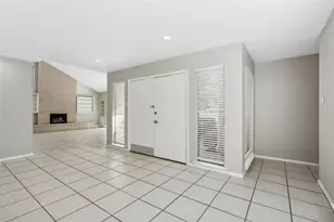 17015 Graystone Dr, Dallas, TX 75248 - Photo 4