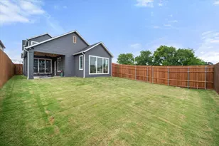 204 N Pine St, Roanoke, TX 76262 - Photo 32