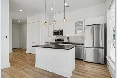 2217 N Fitzhugh Avenue #207, Dallas, TX 75204 - Photo 20