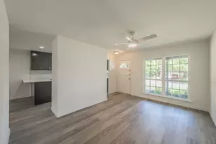 6 Honor Oak Ln, Bedford, TX 76022 - Photo 4
