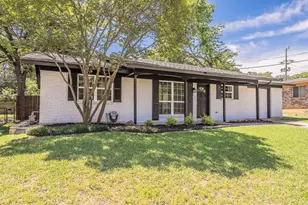6 Honor Oak Ln, Bedford, TX 76022 - Photo 2
