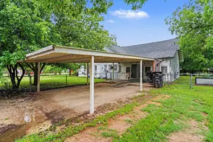 506 Woodard Ave, Cleburne, TX 76033 - Photo 1
