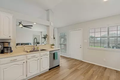 4161 Clary Drive, The Colony, TX 75056 - Photo 10