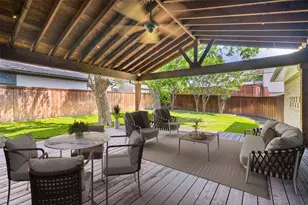 10950 Scotsmeadow Dr, Dallas, TX 75218 - Photo 1