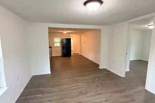 927 W Baker St, Denison, TX 75020 - Photo 2