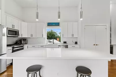 2611 Hondo Avenue #101, Dallas, TX 75219 - Photo 6