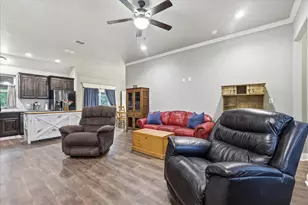 2118 Christine Dr, Granbury, TX 76048 - Photo 4