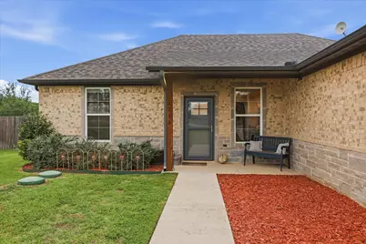 2118 Christine Drive, Granbury, TX 76048 - Photo 2
