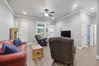 2118 Christine Drive, Granbury, TX 76048 - Photo 6