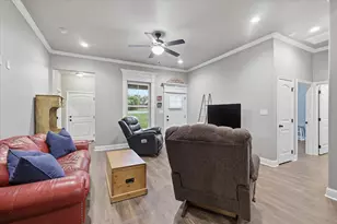 2118 Christine Dr, Granbury, TX 76048 - Photo 6
