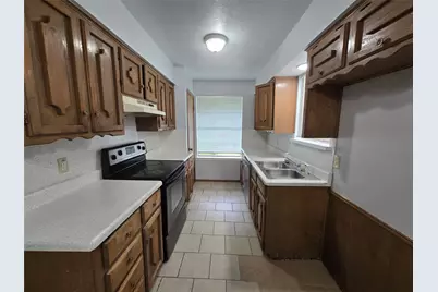 509 Arbor Lane, Lancaster, TX 75134 - Photo 10