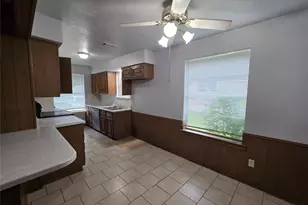 509 Arbor Ln, Lancaster, TX 75134 - Photo 8