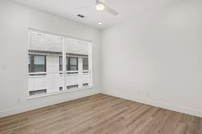2217 N Fitzhugh Avenue #206, Dallas, TX 75204 - Photo 24