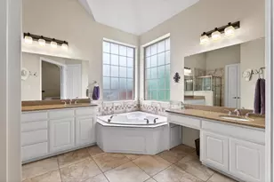 10761 Silver Dollar Dr, Frisco, TX 75033 - Photo 10
