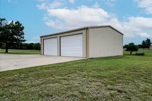 306 N Rolling Plains Dr, Rhome, TX 76078 - Photo 32
