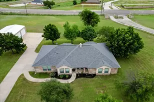 306 N Rolling Plains Dr, Rhome, TX 76078 - Photo 4