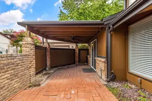5522 Willow Cir, Fort Worth, TX 76112 - Photo 4