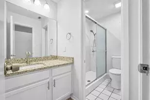 5522 Willow Cir, Fort Worth, TX 76112 - Photo 10
