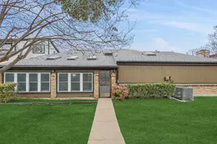5522 Willow Cir, Fort Worth, TX 76112 - Photo 2
