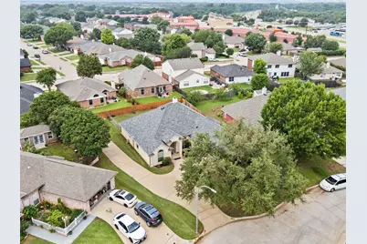 2861 Harvard Court, Fort Worth, TX 76118 - Photo 2