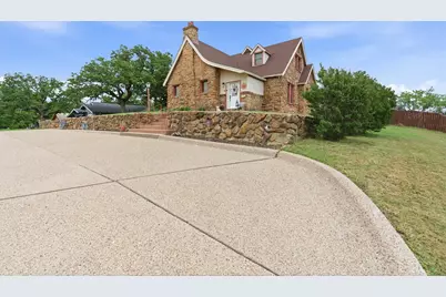514 S Dixie Street, Eastland, TX 76448 - Photo 2
