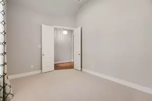 330 Windsor St, Waxahachie, TX 75165 - Photo 4
