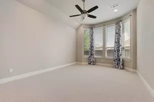 330 Windsor St, Waxahachie, TX 75165 - Photo 16