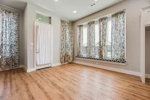 330 Windsor St, Waxahachie, TX 75165 - Photo 8