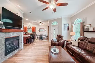 1504 Wade St, Corsicana, TX 75110 - Photo 2