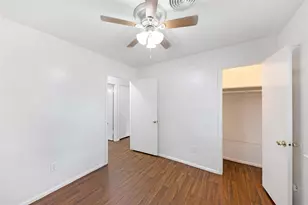 2717 Wesleyan Dr, Irving, TX 75062 - Photo 18