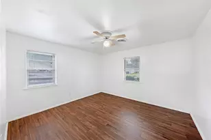 2717 Wesleyan Dr, Irving, TX 75062 - Photo 20