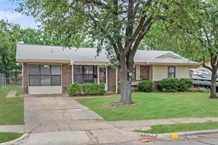 2717 Wesleyan Dr, Irving, TX 75062 - Photo 2