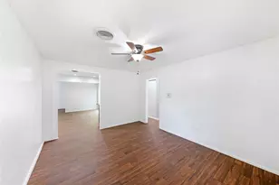 2717 Wesleyan Dr, Irving, TX 75062 - Photo 6