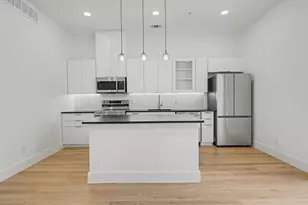 2217 N Fitzhugh Ave, Dallas, TX 75204 - Photo 20