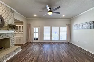 418 Whispering Hills Dr, Duncanville, TX 75137 - Photo 10