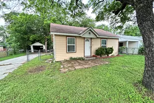 2132 N Sylvania Ave, Fort Worth, TX 76111 - Photo 1