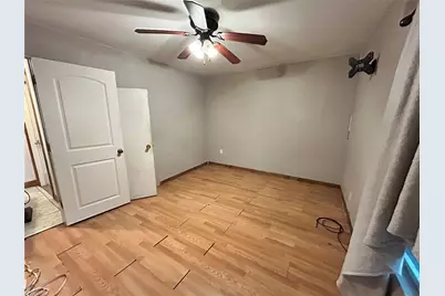 2132 N Sylvania Avenue, Fort Worth, TX 76111 - Photo 6