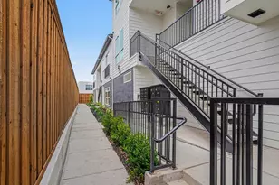 2217 N Fitzhugh Ave, Dallas, TX 75204 - Photo 38