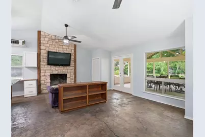 542 W Lake Drive, Weatherford, TX 76087 - Photo 6