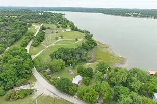 542 W Lake Dr, Weatherford, TX 76087 - Photo 32