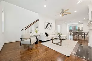 2492 Worthington St, Dallas, TX 75204 - Photo 2