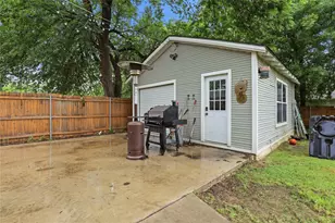 1092 W Frey St, Stephenville, TX 76401 - Photo 16