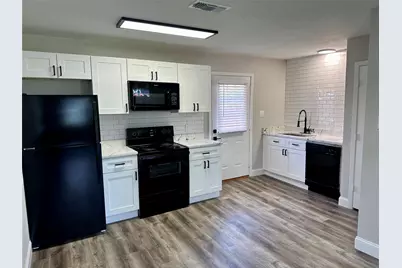 801 Kingdom Circle #35, Waxahachie, TX 75165 - Photo 4