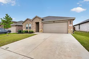 8209 Wading River Dr, Fort Worth, TX 76131 - Photo 2