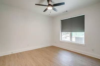 2345 Benbrook Drive, Fort Worth, TX 76110 - Photo 8