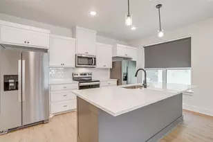 2345 Benbrook Dr, Fort Worth, TX 76110 - Photo 20