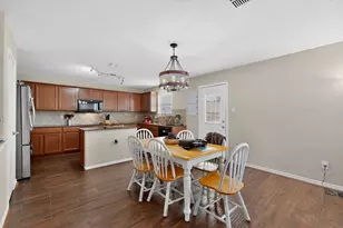 2435 Castle Pines Dr, Burleson, TX 76028 - Photo 8