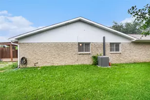 2905 Arcadia Ln, Carrollton, TX 75007 - Photo 32