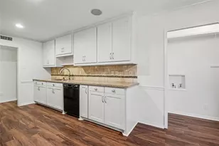 2905 Arcadia Ln, Carrollton, TX 75007 - Photo 14