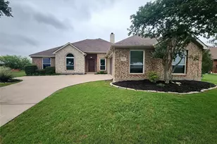 7009 Turnberry Dr, Cleburne, TX 76033 - Photo 2